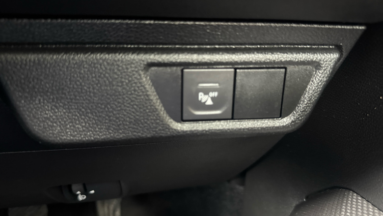 Dacia Jogger 1.0 TCe Essential 5dr Petrol Estate